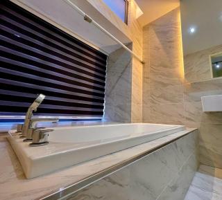Imperio,Res - Luxurious - Seaview - 5