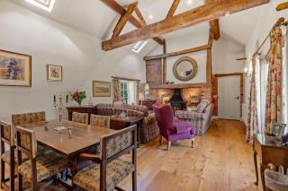Horseshoe Cottage Farm with Hot Tub - Leicester - 0