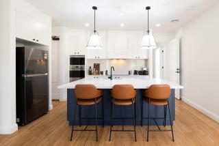 1 Beach House - Award-winning Luxury 4 Bedroom Smart Home - Warrnambool - 8