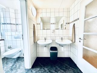 Monteurzimmer - Worker's accommodation - ZIMMERzuVERMIETEN in Flumenthal Solothurn - 1