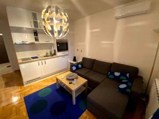 City Delight: Cozy Apartment - Sarajevo - 9