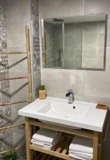 Pueblo Blanco Sea View Apartment BY NAMASTE ELITE - Torremolinos - 1