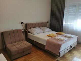 Gold Apartman - 2