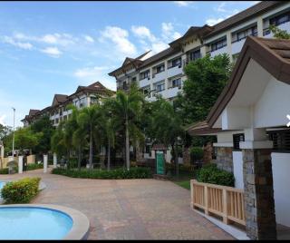A Fully Furnished 2 bedroom unit with Internet and Netflix - 7