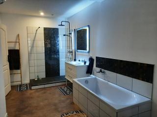 maison en pierre avec balnéo entre Toul et nancy - 5