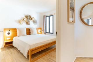 Classy 2-bedroom with pool and beach Orient Bay - 1