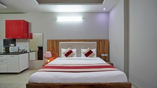 Hotel Niketan Medanta Studio - 4