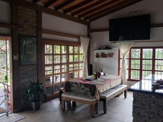 Beautiful Lake View Villa. Lake Access & Near Town - Guatapé - 2
