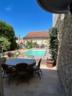 Chambre privée dans un MAS au centre du Village - Maubec - 4