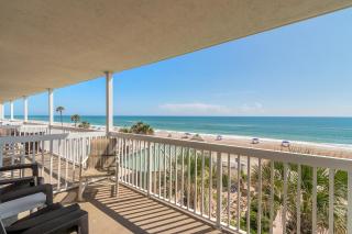 DBR Direct Oceanfront Condo, Daytona Beach, sleeps 4 - Daytona Beach - 8
