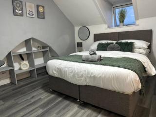 Studio - Sleeps 2 - Parking - WiFi - 0