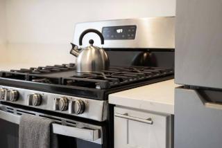 Pacific Beach Charm Beach and Shops Steps Away - 5