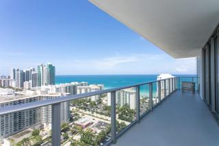 2BR & 2BA Corner Suite Ocean Views at Hyde Beach House - Hollywood - 6