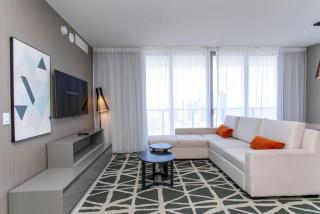 2BR & 2BA Corner Suite Ocean Views at Hyde Beach House - Hollywood - 5