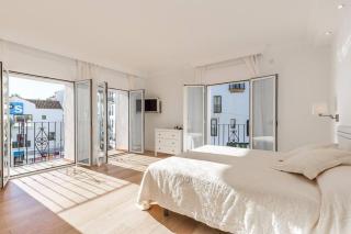 Bright Elegant 3BDR Apartment in Puerto Banus - Marbella - 4