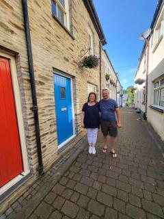 Stunning seaside town cottage - Cardigan - 0