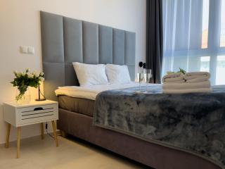 URBAN APARTMENTS PREMIUM, Opolska 10 No 77B, Free Garage, Self Check-in - 7