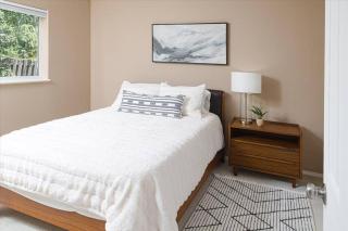 Contemporary Turnagain Townhome - Anchorage - 8