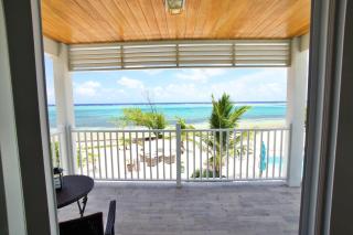 The Blue Iguana at Cottages - Sand Bluff - 0