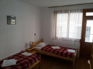 Keni Guest House - 5
