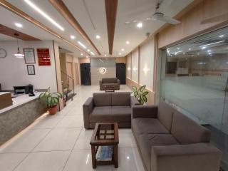 HOTEL SAHYOG & ROOMS - Surat - 1