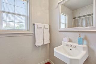 Great for travel workers affordable for long stay - Oklahoma City - 1