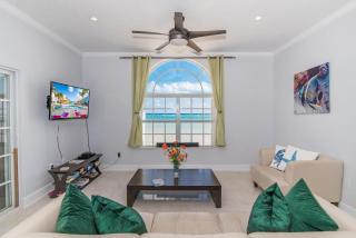 Cayman Paradise Villa #1 - Sand Bluff - 4