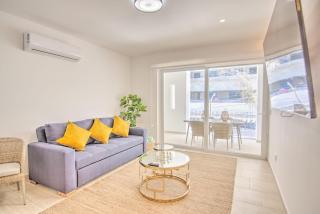 Casa Las Palmas - Condos by the Beach with Rooftop Pool - 6