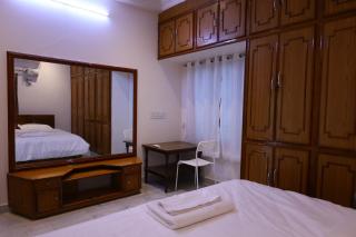F2 Home Stay - Tirupati - 8