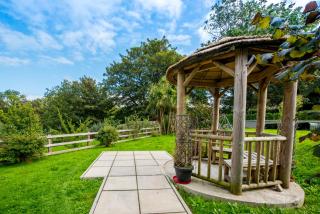 The Coach House Hotel - 4