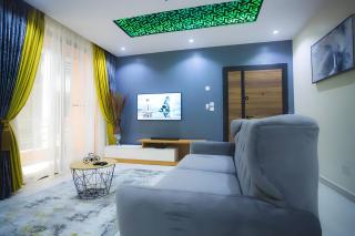 Picturesque 3-bedroom Apartment in Yaba - 2