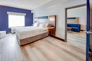 Holiday Inn Express Hotel & Suites Ohio State University- OSU Medical Center by IHG - Columbus - 1