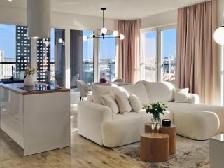 URBAN APARTMENTS LUXURY SKYLINE Sokolska Towers 30A, 2 Free Garages, Gym & Sauna, Self Check-in - Katowice - 0