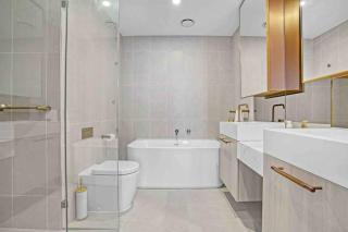 3 Bedrooms Apt in Glen Waverley central * parking - 8