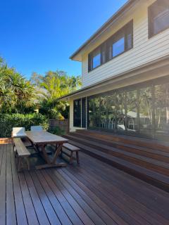 Away Guesthouse- Away on Shirley Lane - 6