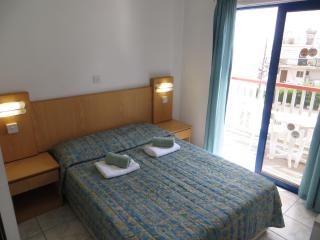Green Bungalows Hotel Apartments - 9