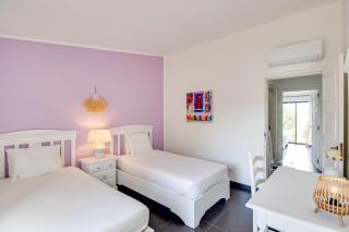 Seaside Retreat with Pool, AC, and Fast Wi-Fi - Albufeira - 5