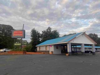 Fairbridge Inn & Suites - Talladega - 9