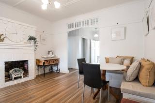 'The Zophey House' A Charming Coastal Cottage - Rosebud - 2