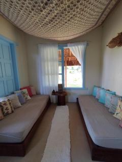 Para quem ama ficar na beira do mar, Casa Capela - 6