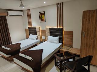 HOTEL SAHYOG & ROOMS - Surat - 5