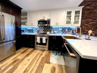 Gondola Chalet -New Luxury 5 Bdrm Condo @ Canyon Lodge, Steam Room - 4