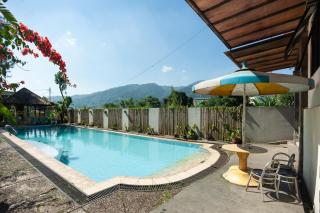 Urbanview Hotel Syariah Villa SM Cisarua Puncak by RedDoorz - Bogor - 1