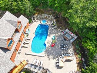 The Glen House -9 Bdrm Estate Sleep 26 Movie Theater,Pool,Golf,Ski - Newry - 6