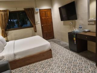 New Breakers Hotel Rawai - Rawai Beach - 4