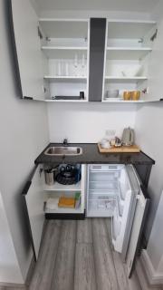 Stylish Suites with kitchenette - London Colney - 7