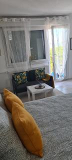 Studio KULLA avec terasse 5mn Basel Airport - Saint-Louis - 5