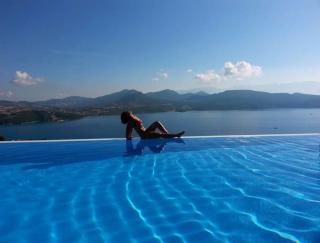 THEARESORT EXCLUSIVE - Lygia - 0