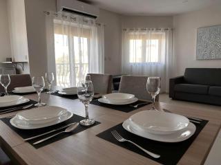 Cozy, Spacious 3 Bedroom Maisonette, 6 to 9 ppl, 1 min walk from Seafront - Marsaxlokk - 4