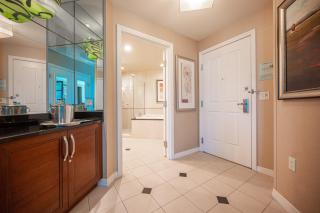 NO RESORT FEES-MGM Stripview-Jacuzzi-Formula 1 TRACK VIEW - Las Vegas - 2